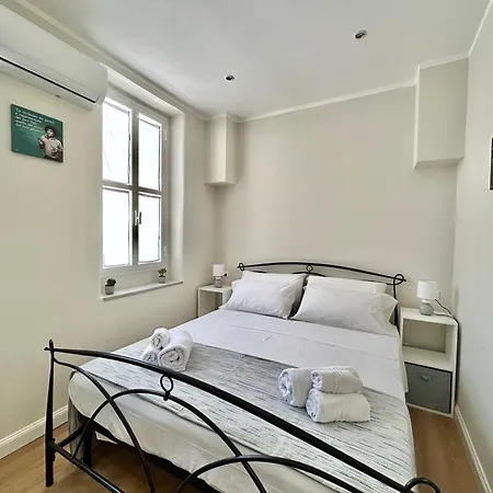 Casa Esterù -centro Storico Di Palermo- * Palermo