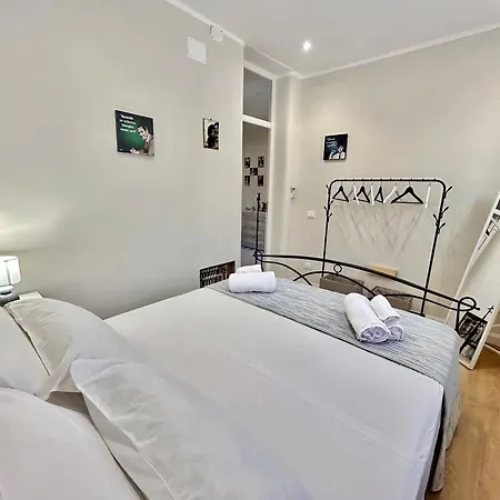 Casa Esterù -centro Storico Di Palermo- *